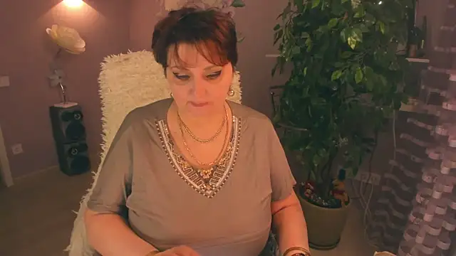 Snapshot of rebekkacharm chatting on March 22, 2025, 9:42 pm rebekkacharm online show from March 22, 2025, 9:42 pm