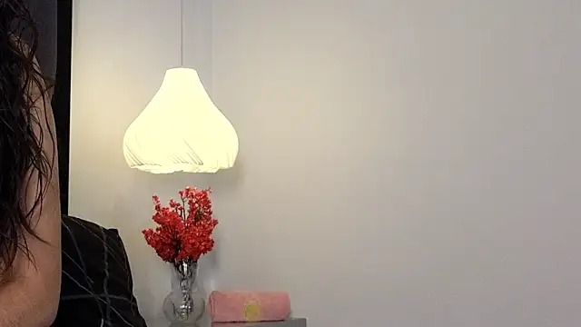 Calipso Parisi online show from November 24, 2025, 1:00 pm