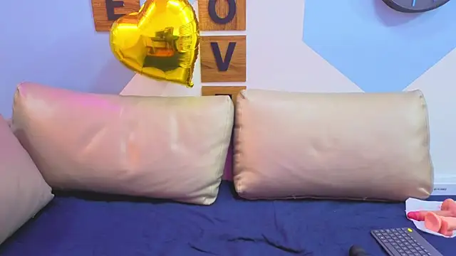 Victoria Fallon online show from October 24, 2025, 9:25 pm