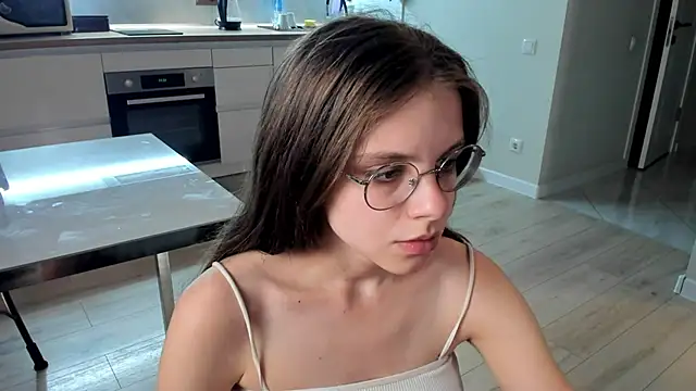 Snapshot of linashy_ chatting on September 26, 2025, 9:05 am linashy  online show from September 26, 2025, 9:05 am