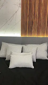 Snapshot of AliceRitter chatting on February 19, 2026, 11:23 pm AliceRitter online show from February 19, 2026, 11:23 pm