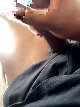 Snapshot of CreamyOff45 chatting on September 15, 2025, 7:20 am CreamyOff45 online show from September 15, 2025, 7:20 am