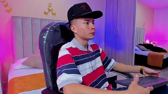 Nascary Fox online show from January 6, 2026, 7:07 pm