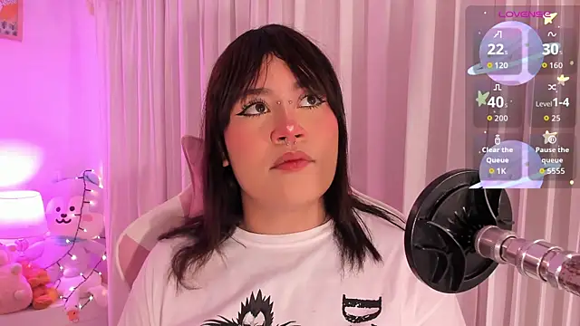 mia yeager online show from December 22, 2025, 3:39 am