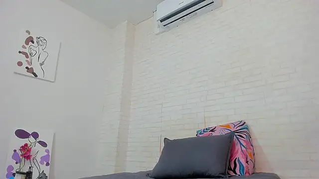 scarlett646 online show from September 19, 2025, 3:10 am