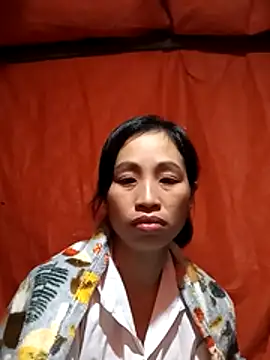 misa 00 online show from November 13, 2025, 8:24 pm