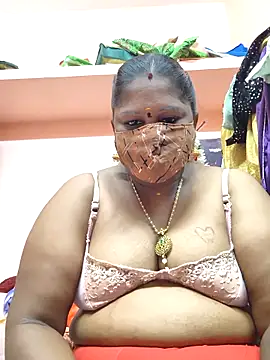 bakyasree143 online show from May 8, 2026, 8:23 pm