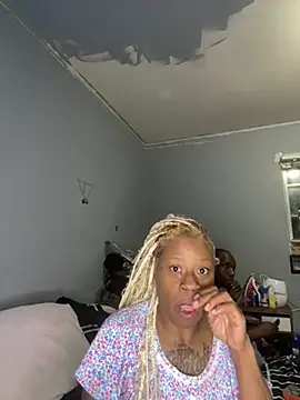 Snapshot of Tishrella6 chatting on February 22, 2026, 2:58 am Tishrella6 online show from February 22, 2026, 2:58 am