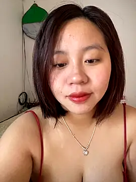 maianhcute online show from November 25, 2025, 1:50 am