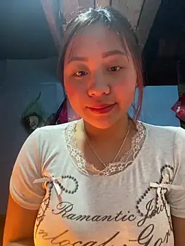 maianhcute online show from February 13, 2026, 2:39 pm