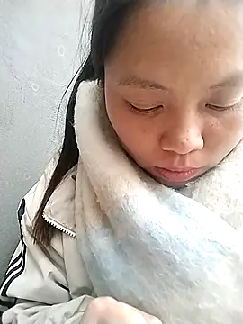 venu00 online show from January 15, 2026, 5:55 am