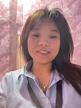 Snapshot of Ngoc-bbi chatting on May 4, 2026, 10:01 pm Ngoc-bbi online show from May 4, 2026, 10:01 pm