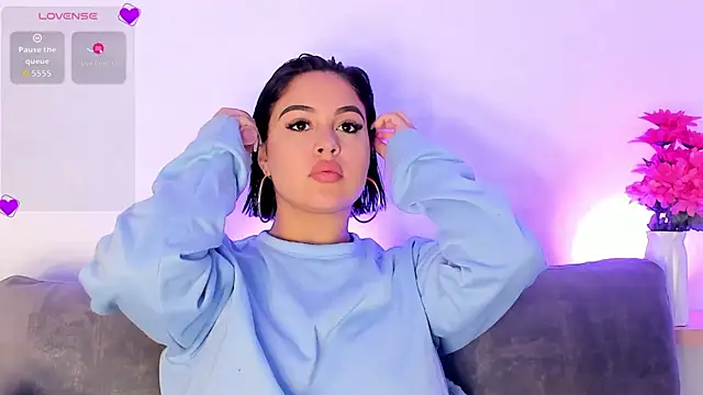 AnaLevii online show from January 12, 2026, 9:49 am