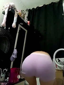 dulcelatin21 online show from December 20, 2025, 2:25 am