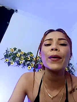 dulcelatin21 online show from October 25, 2025, 1:16 am