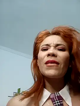 dulcelatin21 online show from September 28, 2025, 3:13 am