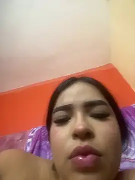 SweetSophie26 online show from June 23, 2026, 3:04 am