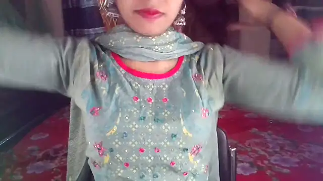 blackpori online show from June 29, 2026, 3:46 am
