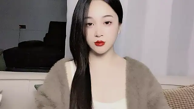 woaiqinqin online show from December 2, 2025, 3:47 pm