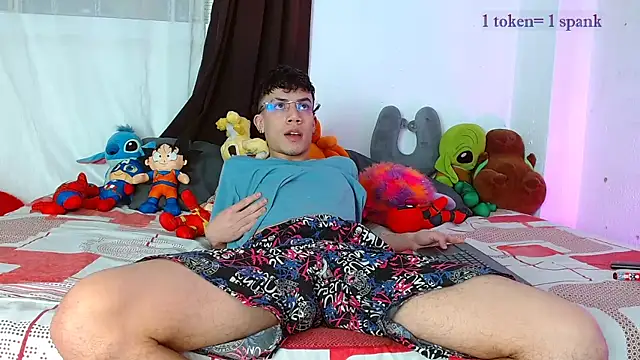 Snapshot of aaronjames1 chatting on November 30, 2025, 10:21 pm aaronjames1 online show from November 30, 2025, 10:21 pm