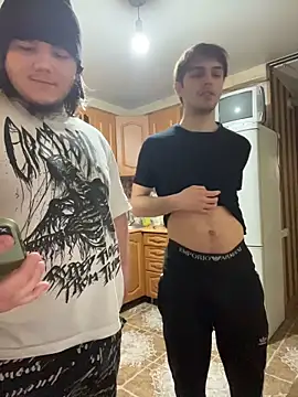 Snapshot of desiredude9 chatting on February 18, 2026, 5:31 pm desiredude9 online show from February 18, 2026, 5:31 pm