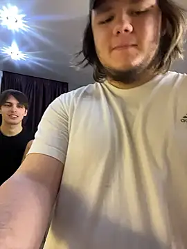 Snapshot of desiredude9 chatting on January 8, 2026, 11:05 am desiredude9 online show from January 8, 2026, 11:05 am