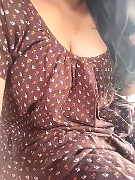 Snapshot of Aaradhya_Sharma chatting on October 27, 2025, 9:54 am Aaradhya Sharma online show from October 27, 2025, 9:54 am