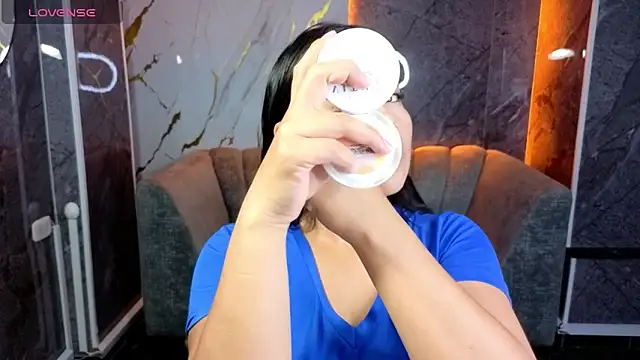 Victoria b  online show from October 27, 2025, 7:48 pm