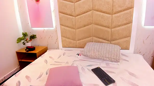 Snapshot of JanexHope chatting on November 2, 2025, 10:04 pm JanexHope online show from November 2, 2025, 10:04 pm