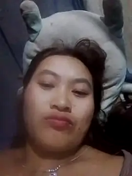 lusy-bae online show from November 21, 2025, 2:16 pm