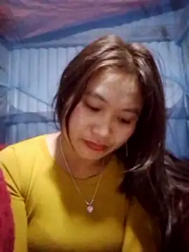 lusy-bae online show from November 18, 2025, 1:25 pm