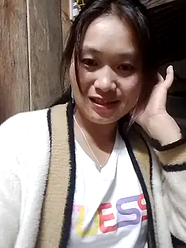 lusy-bae online show from October 22, 2025, 12:59 pm