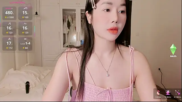 Snapshot of strawberry-ni chatting on October 20, 2025, 11:22 am strawberry-ni online show from October 20, 2025, 11:22 am