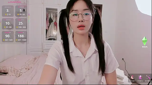 Snapshot of strawberry-ni chatting on October 14, 2025, 4:18 pm strawberry-ni online show from October 14, 2025, 4:18 pm