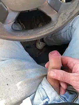 Richmcgee online show from March 26, 2026, 10:02 am