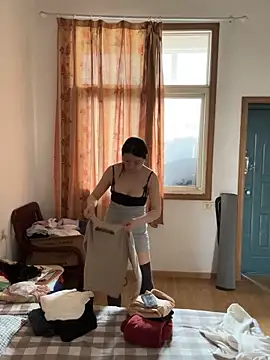 xiiuuff18 online show from April 9, 2026, 6:30 am