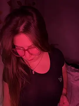 Snapshot of maaddison_mx chatting on May 18, 2026, 12:55 am maaddison mx online show from May 18, 2026, 12:55 am