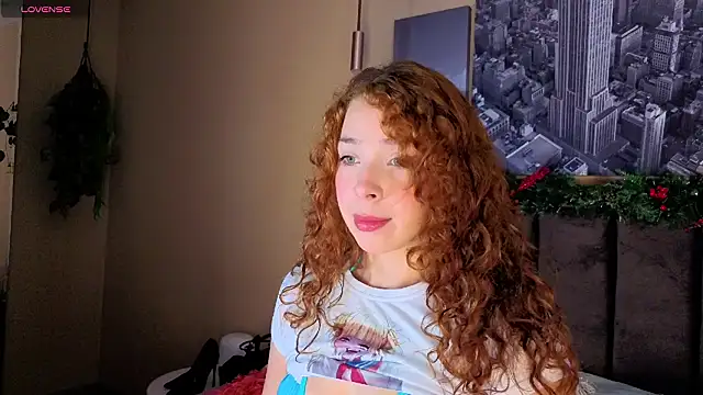 HelenaCole- online show from November 28, 2025, 1:33 pm