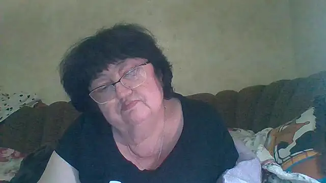 MilaSky5303 online show from November 22, 2025, 8:18 pm