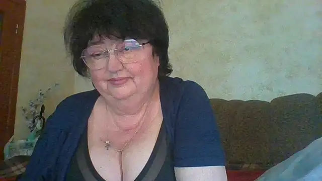 MilaSky5303 online show from April 12, 2026, 9:56 am