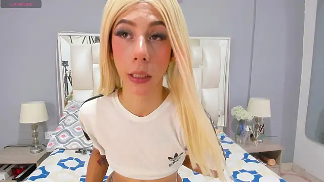 Darlyn tenderhot   online show from November 8, 2025, 8:56 pm