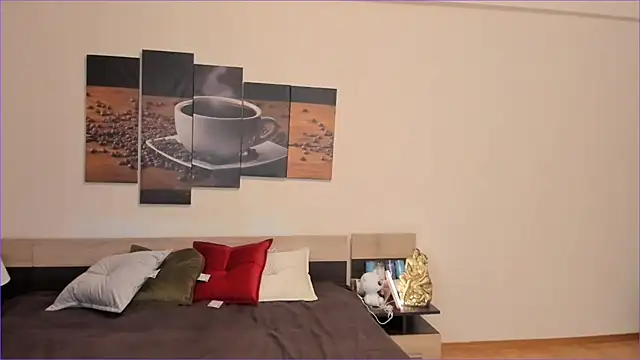 wavelover online show from March 2, 2026, 6:48 pm