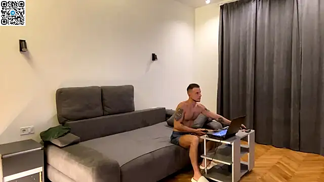 Snapshot of speed_god chatting on October 6, 2025, 9:15 pm speed god online show from October 6, 2025, 9:15 pm