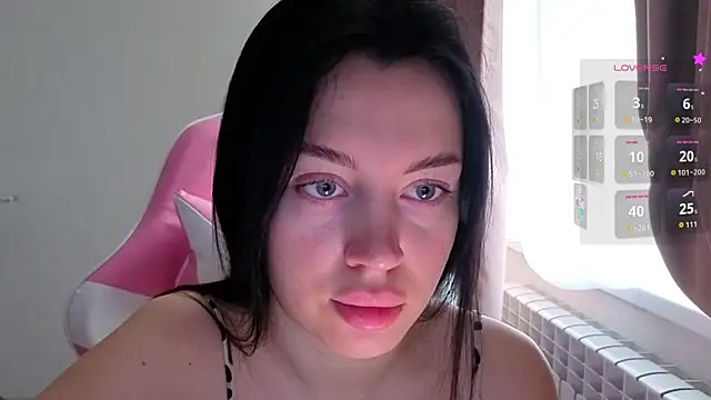 Snapshot of AmeliaSonk231 chatting on October 21, 2025, 6:13 am AmeliaSonk231 online show from October 21, 2025, 6:13 am