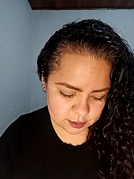 Miss Adriana01 online show from February 17, 2026, 4:43 am