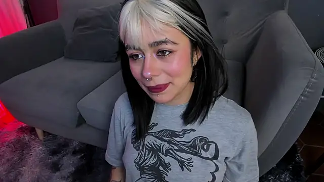 Snapshot of flower_smith_ chatting on February 19, 2026, 12:24 pm flower smith online show from February 19, 2026, 12:24 pm