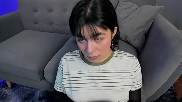 flower smith  online show from March 14, 2026, 12:44 pm