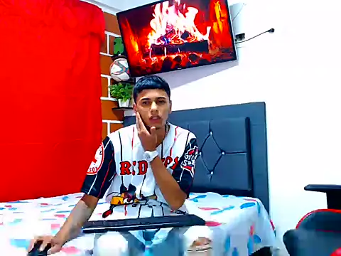 cristian tayron1 online show from June 6, 2026, 6:18 am