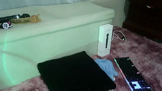 PinkSkyyy online show from July 10, 2026, 2:44 am