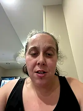 Snapshot of exotictastingexotic chatting on September 9, 2025, 1:31 pm exotictastingexotic online show from September 9, 2025, 1:31 pm